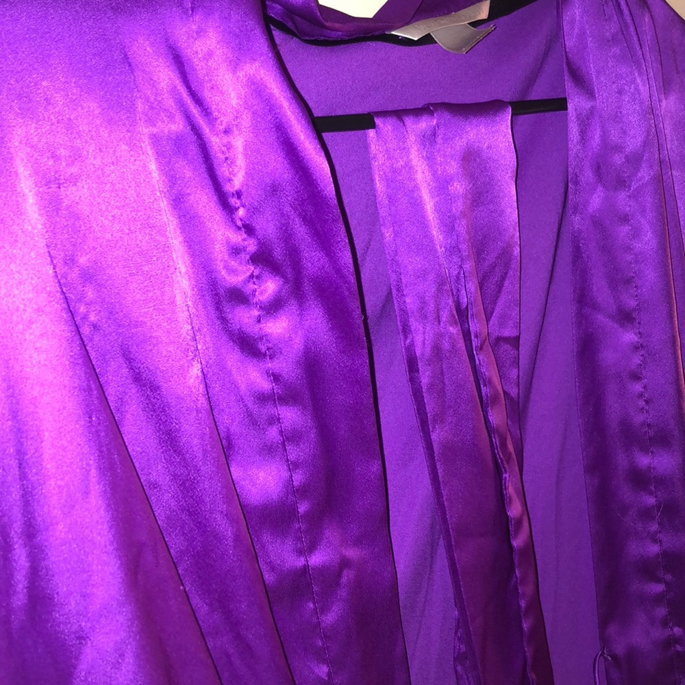 Victoria’s Secret Robe - Picture 2 of 2